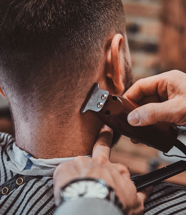 Barbería y peluquería masculina en Bertamiráns
